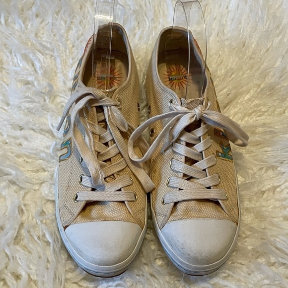 Women’s KITSON LA Boho Textile SNEAKERS Size 9 - Picture 3 of 16